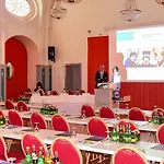 호텔 Zur Alten Schmiede 4*