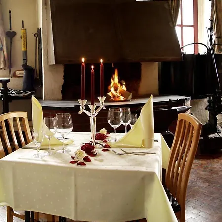 Zur Alten Schmiede Hotel 4*