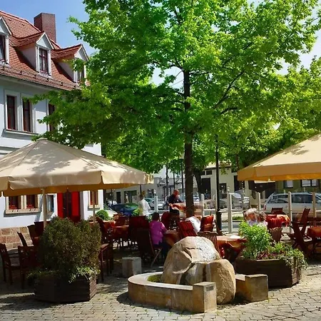 Hotel Zur Alten Schmiede 4*