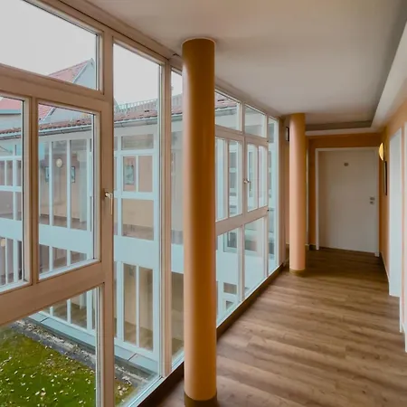 Zur Alten Schmiede Hotel 4*