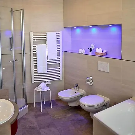 Zur Alten Schmiede Hotel 4*