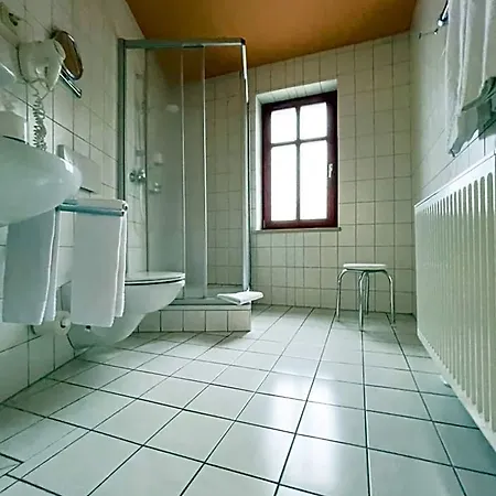 Hotel Zur Alten Schmiede 4*