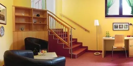 祖尔阿尔滕施米尔德酒店 酒店 萨勒河畔瑙姆堡