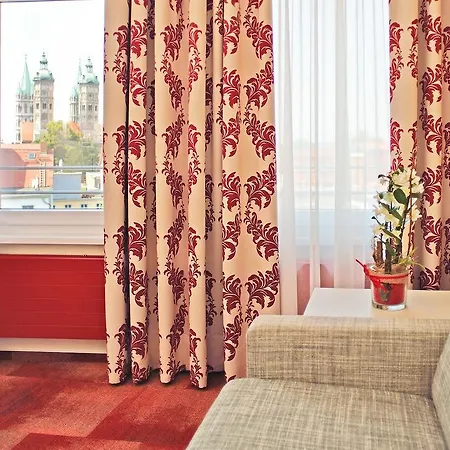 Zur Alten Schmiede Hotel 4*