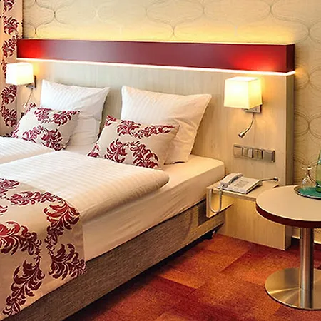 Hotel Zur Alten Schmiede 4*