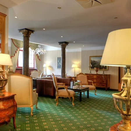 ツア アルテン シュミーデ