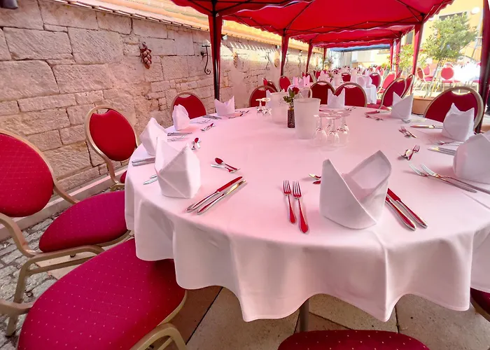 祖尔阿尔滕施米尔德酒店 4*