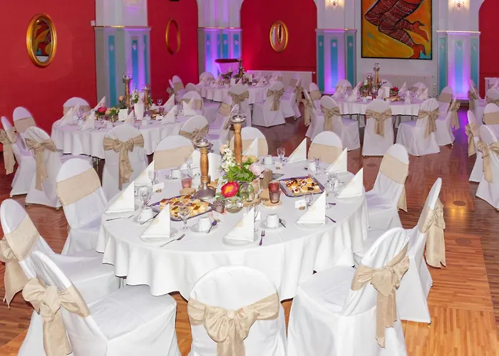 祖尔阿尔滕施米尔德酒店 酒店