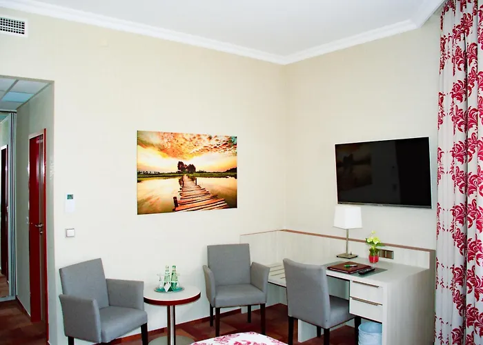 祖尔阿尔滕施米尔德酒店 酒店