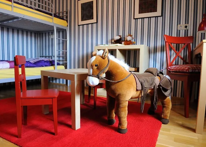 祖尔阿尔滕施米尔德酒店 酒店 萨勒河畔瑙姆堡