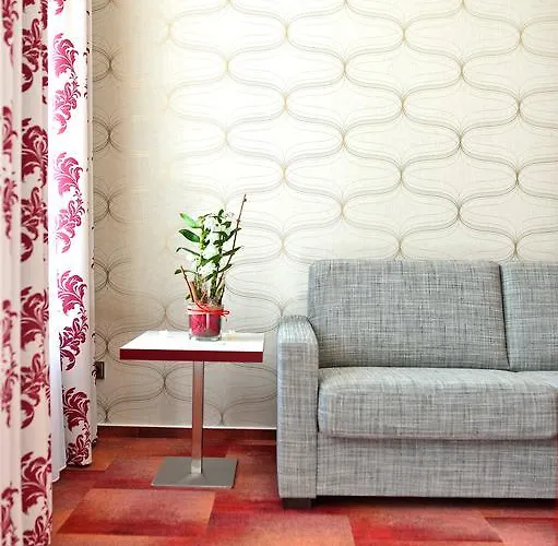 祖尔阿尔滕施米尔德酒店 4*